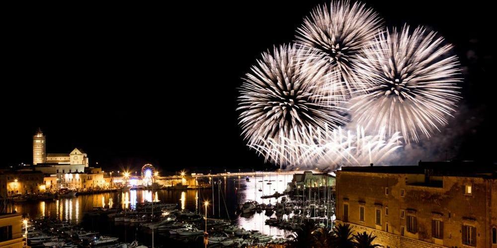 Affittacamere La Cattedrale Sul Mare Trani Exterior foto