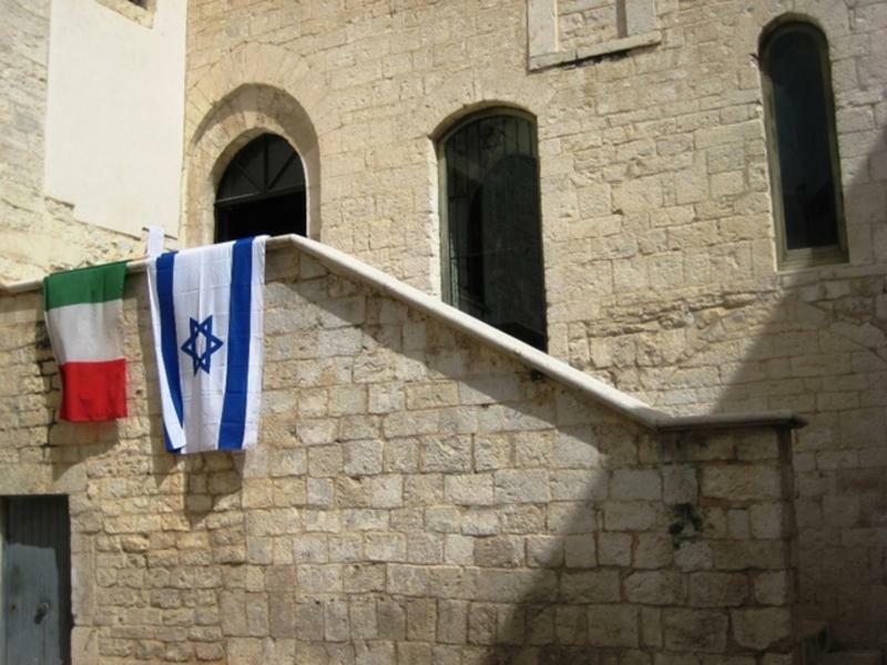 Affittacamere La Cattedrale Sul Mare Trani Exterior foto